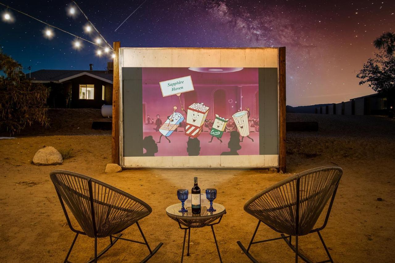 Sapphire Haven + Casita! Pool + Spa + Movie Theatre + 10 Min To Monument! Joshua Tree Extérieur photo