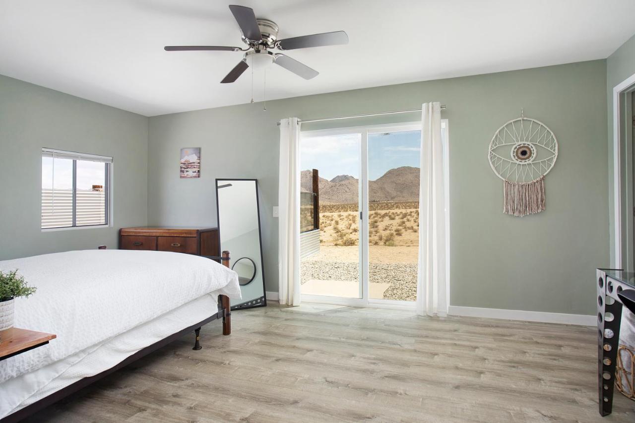 Sapphire Haven + Casita! Pool + Spa + Movie Theatre + 10 Min To Monument! Joshua Tree Extérieur photo
