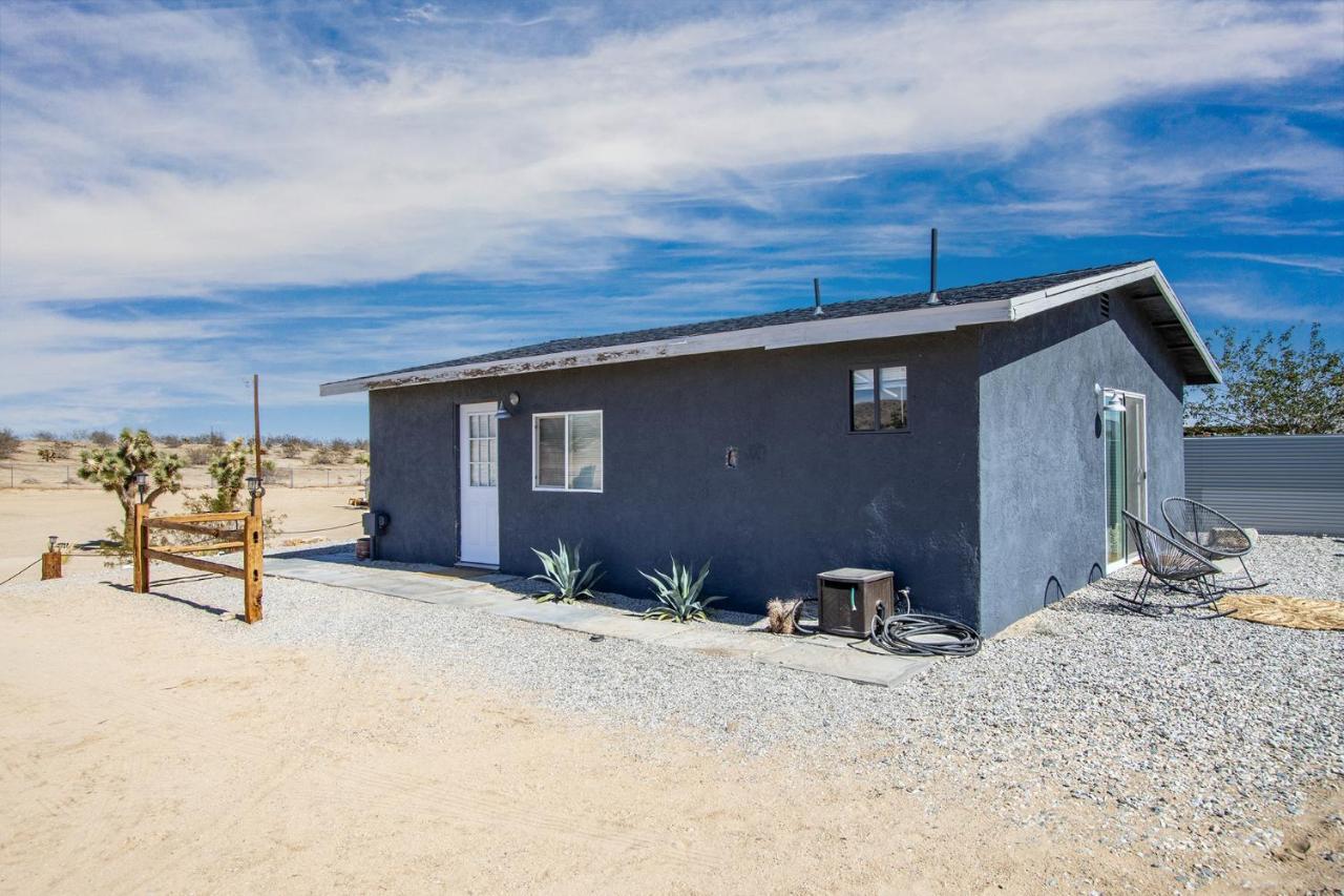Sapphire Haven + Casita! Pool + Spa + Movie Theatre + 10 Min To Monument! Joshua Tree Extérieur photo