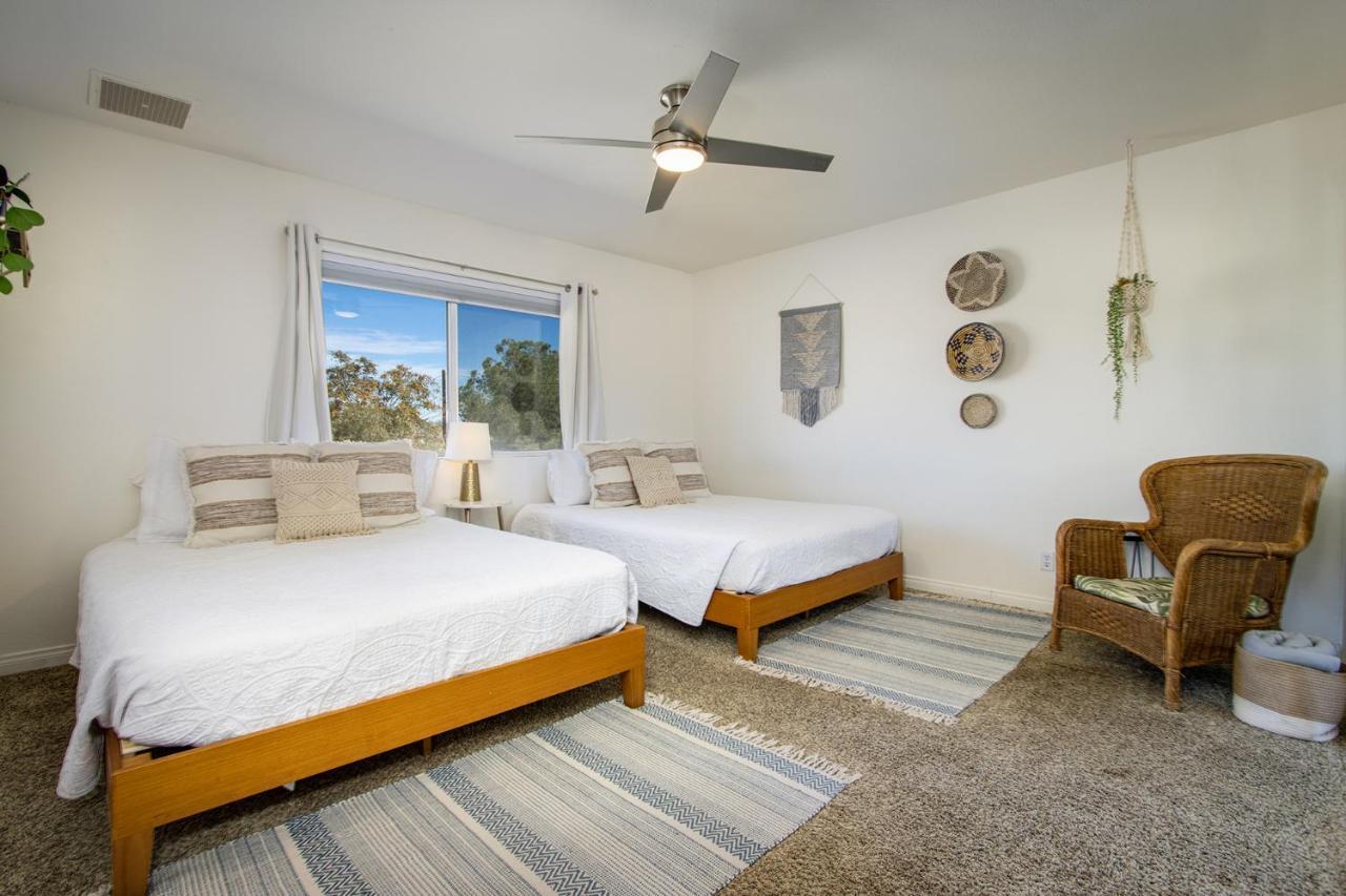 Sapphire Haven + Casita! Pool + Spa + Movie Theatre + 10 Min To Monument! Joshua Tree Extérieur photo