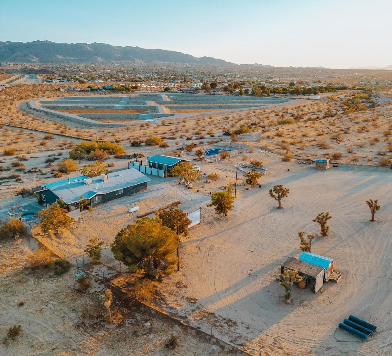 Sapphire Haven + Casita! Pool + Spa + Movie Theatre + 10 Min To Monument! Joshua Tree Extérieur photo